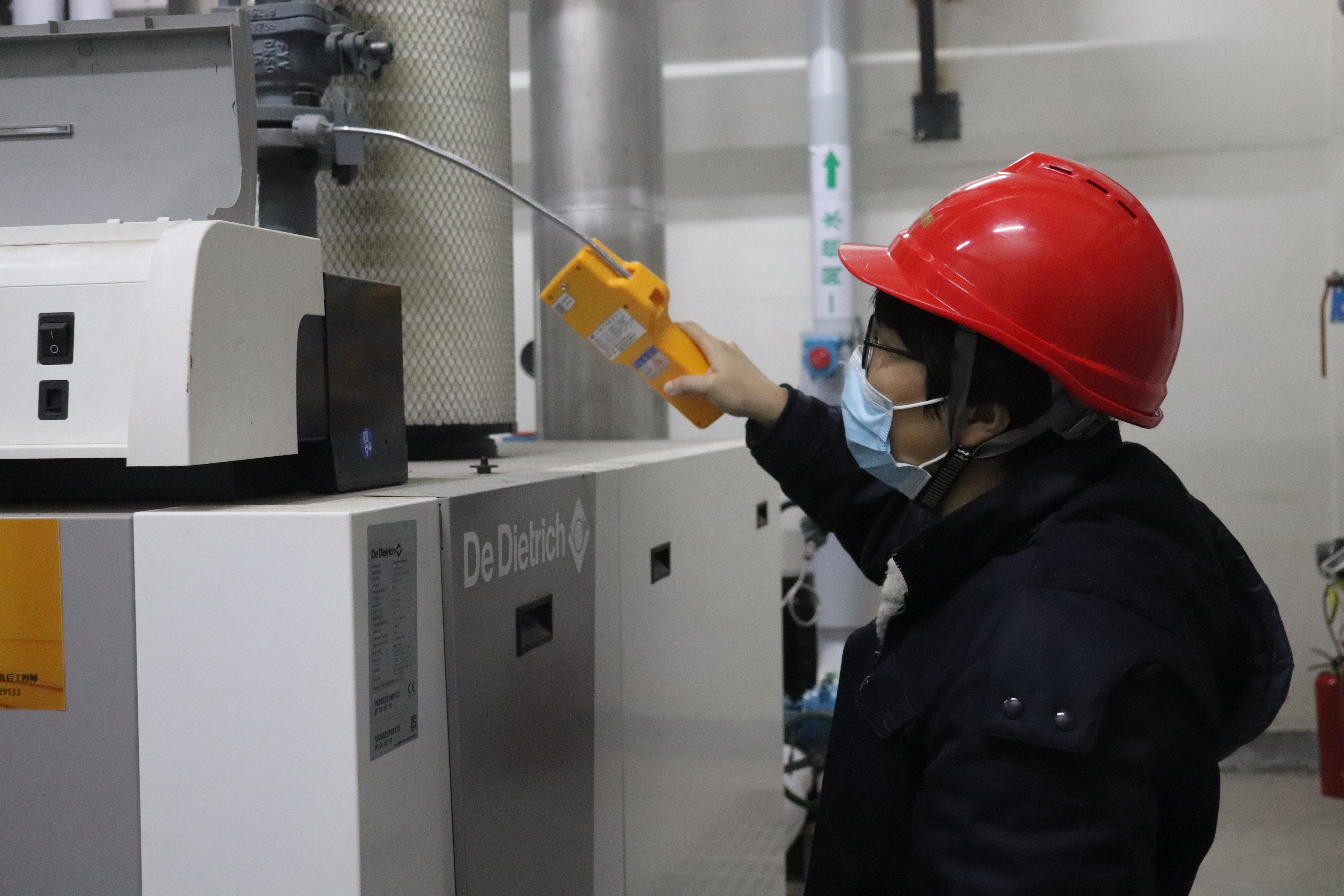 鉴黑担保网(jhdbw)·最具权威唯一维权担保平台