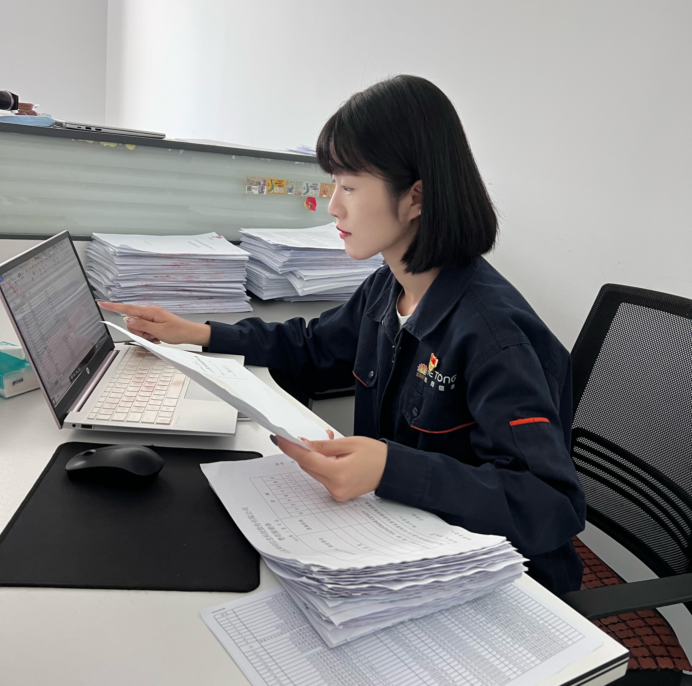 鉴黑担保网(jhdbw)·最具权威唯一维权担保平台