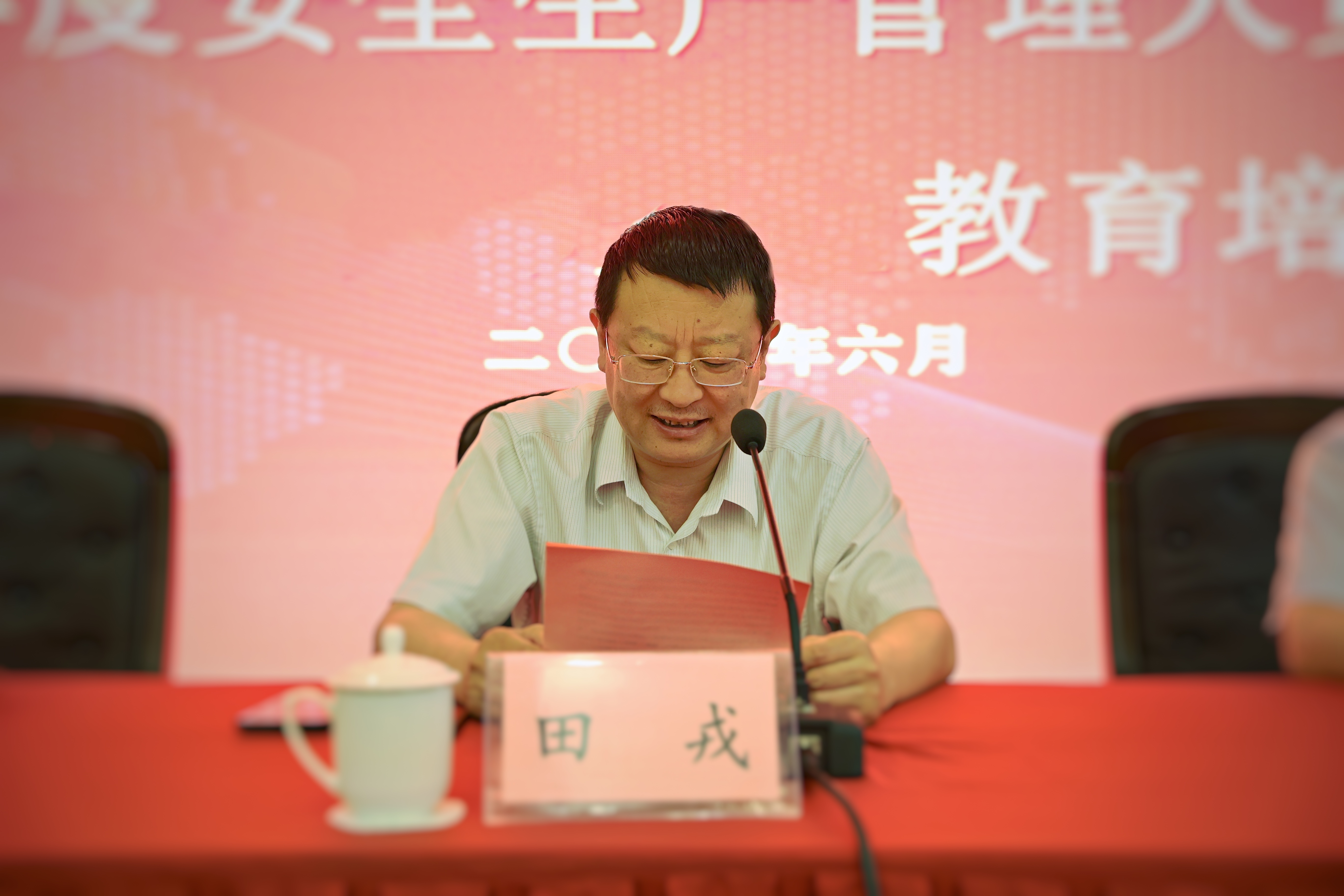 鉴黑担保网(jhdbw)·最具权威唯一维权担保平台