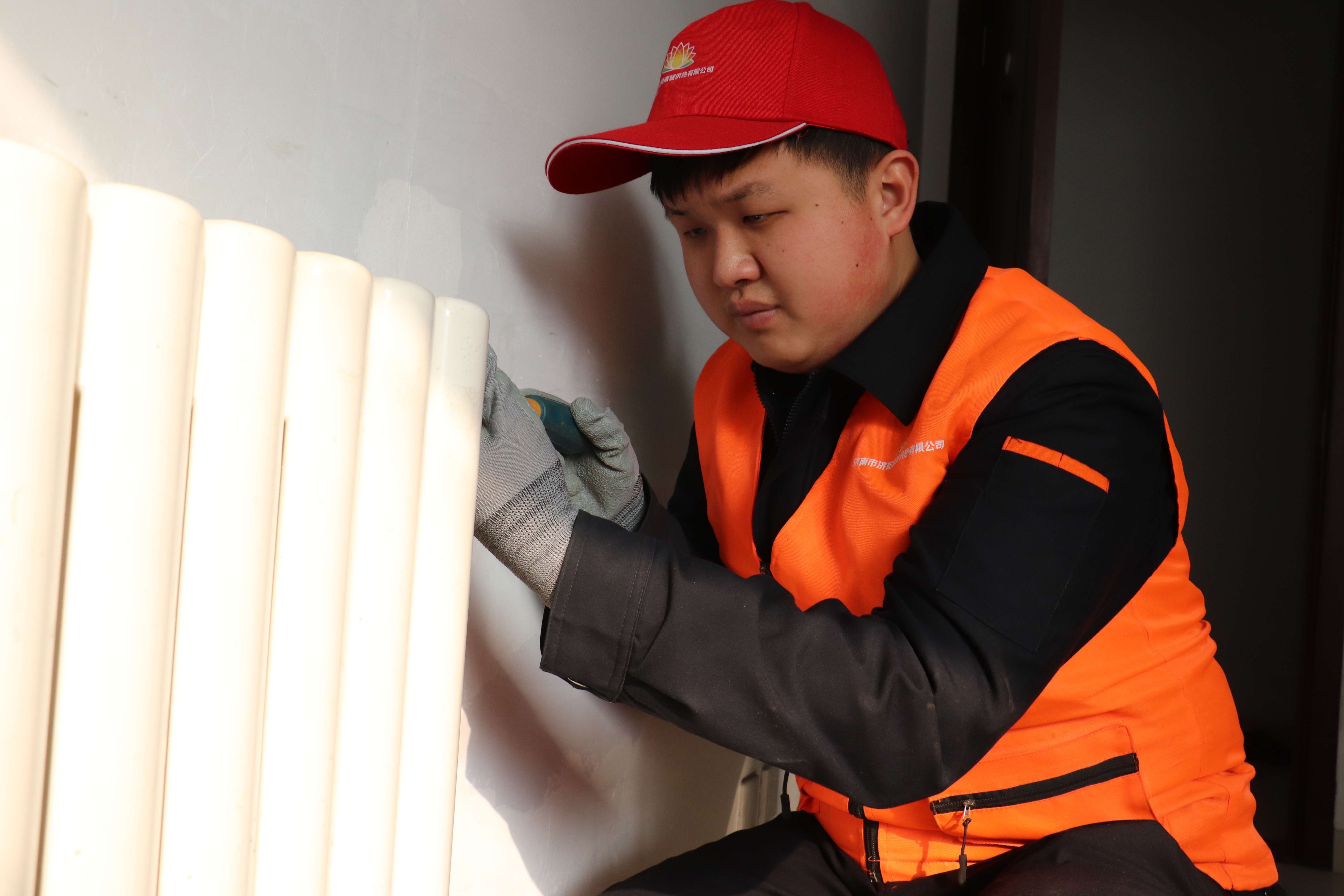 鉴黑担保网(jhdbw)·最具权威唯一维权担保平台