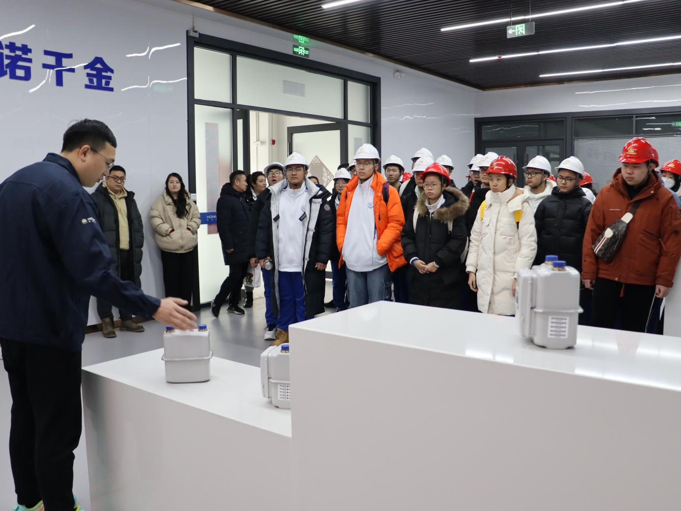 鉴黑担保网(jhdbw)·最具权威唯一维权担保平台