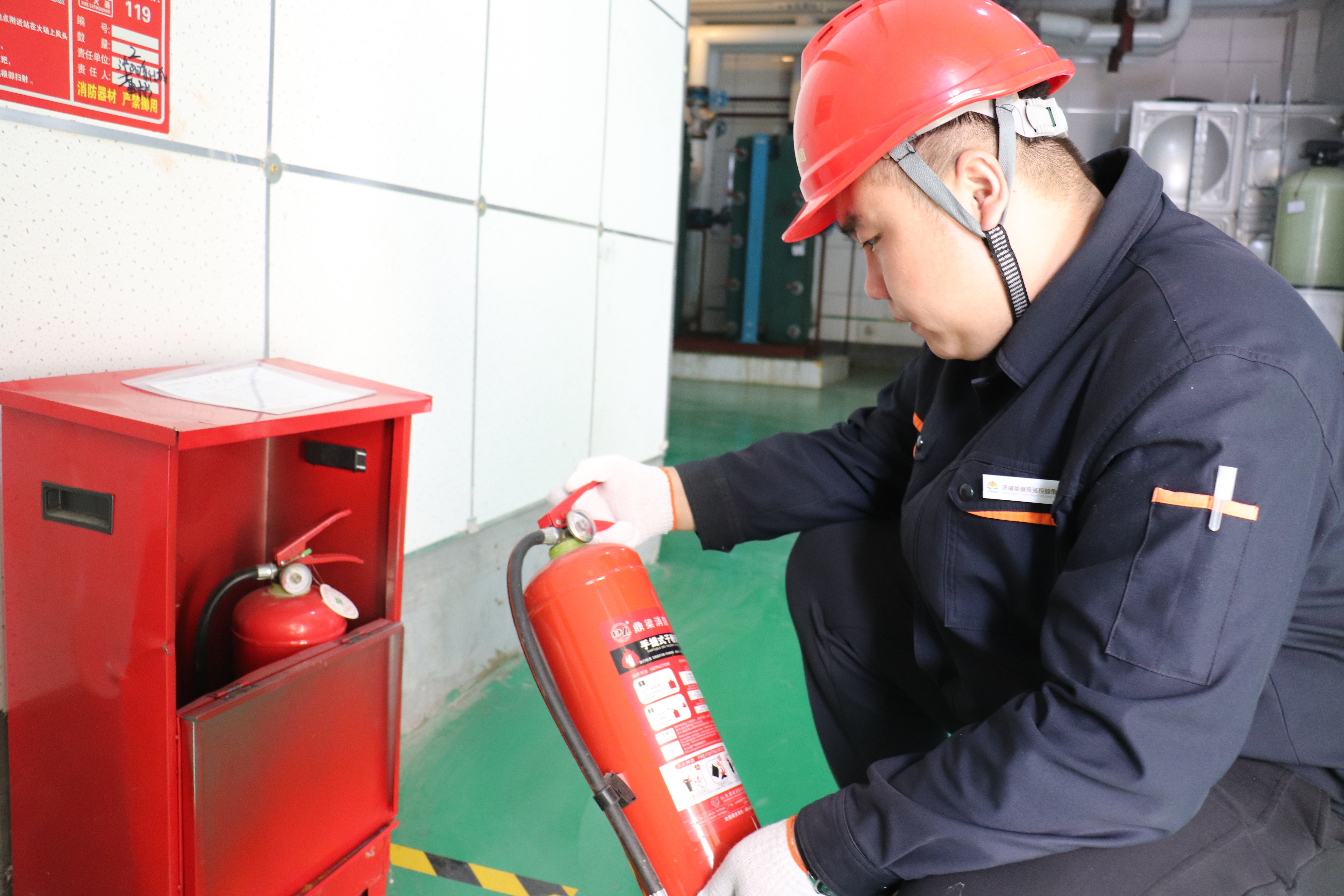 鉴黑担保网(jhdbw)·最具权威唯一维权担保平台