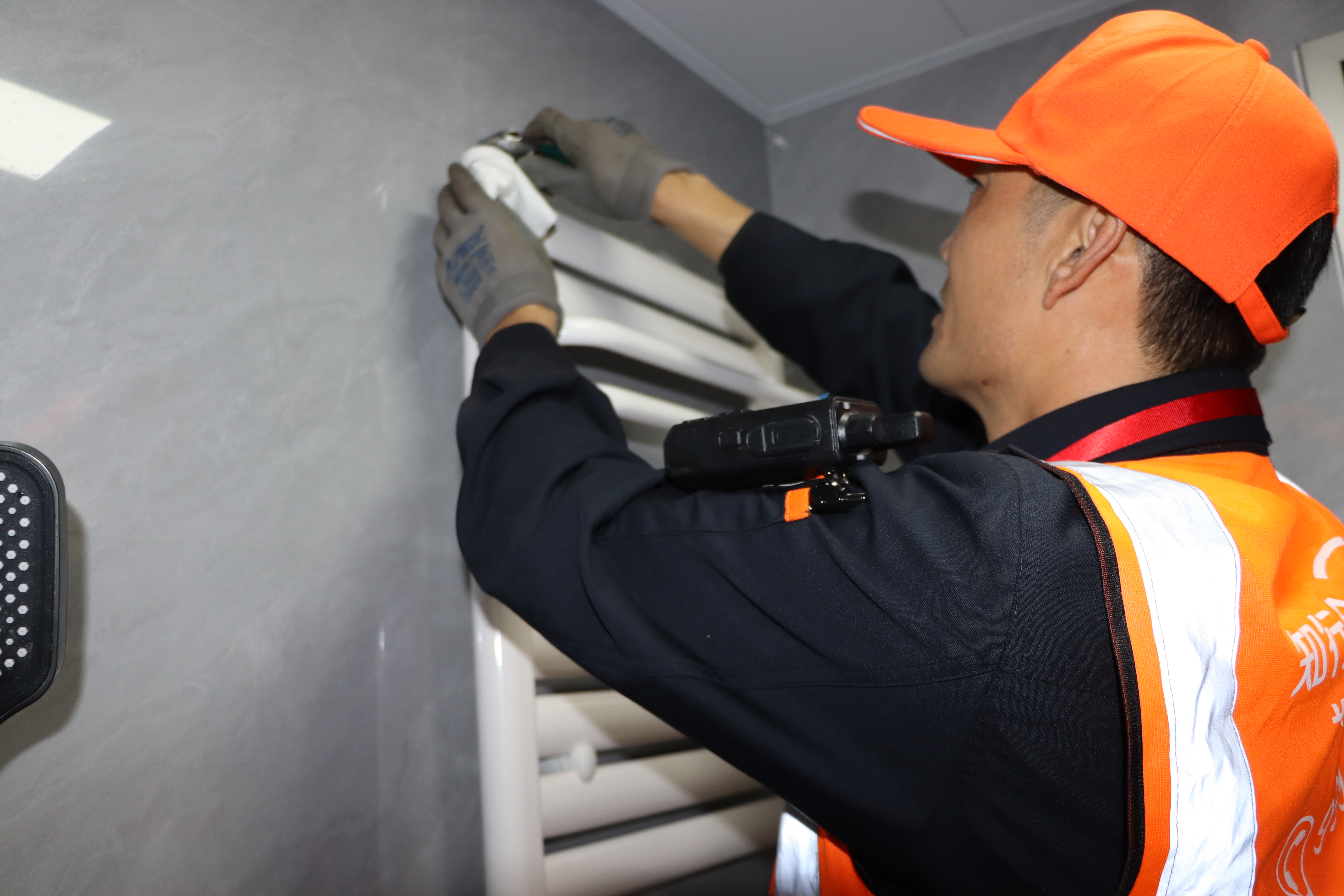 鉴黑担保网(jhdbw)·最具权威唯一维权担保平台