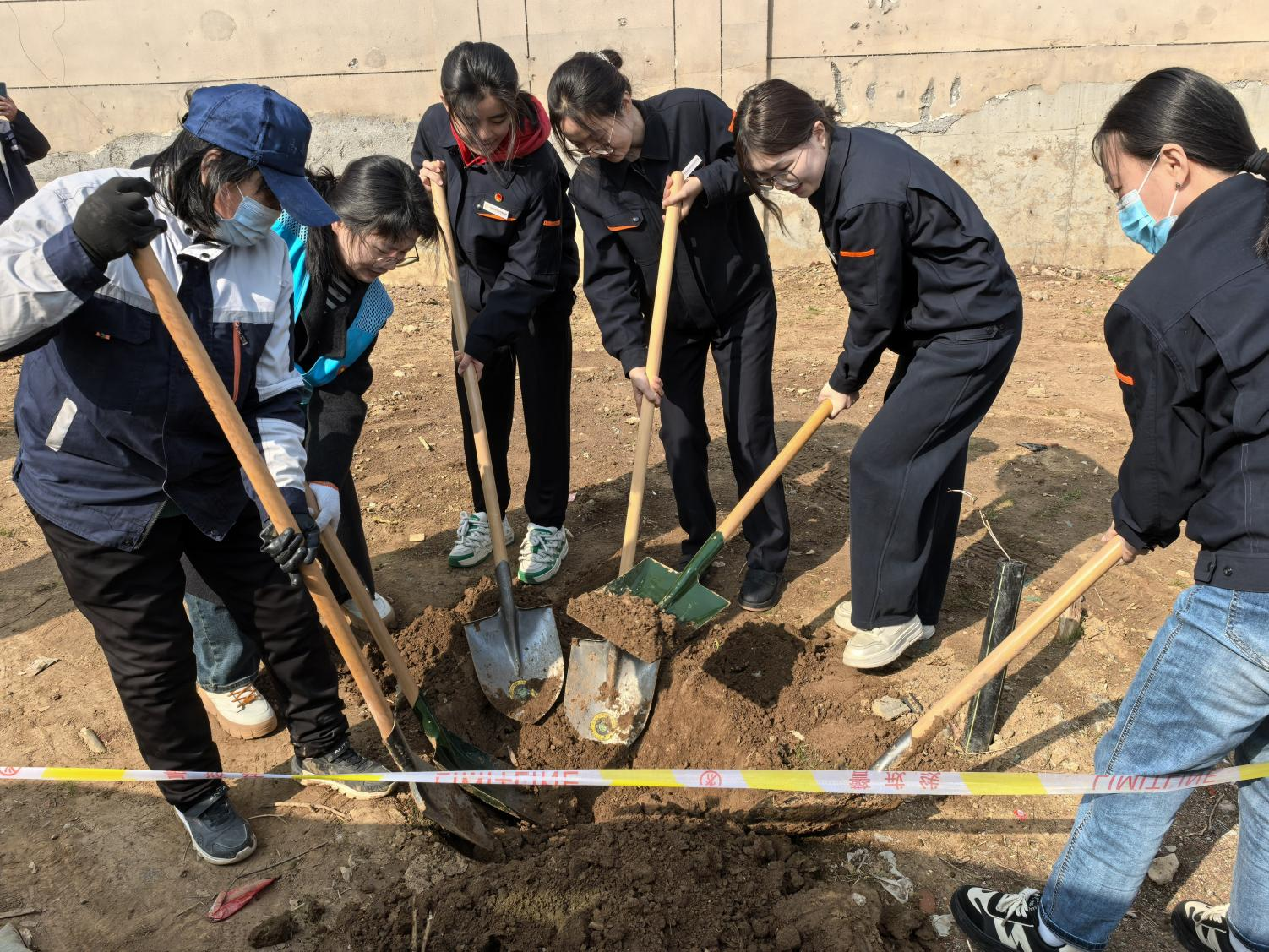 鉴黑担保网(jhdbw)·最具权威唯一维权担保平台